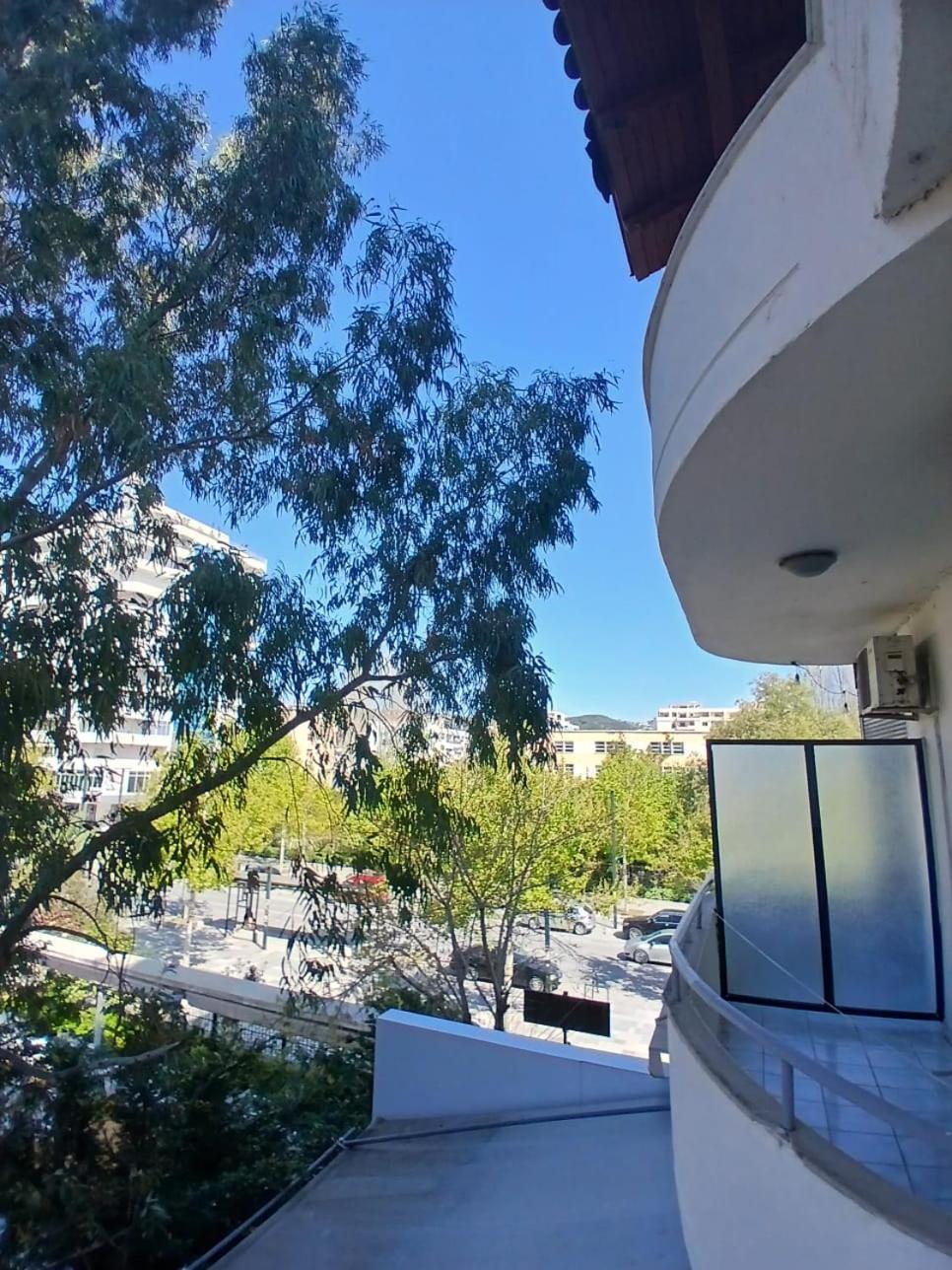 Hotel Rossi Вльора Екстер'єр фото