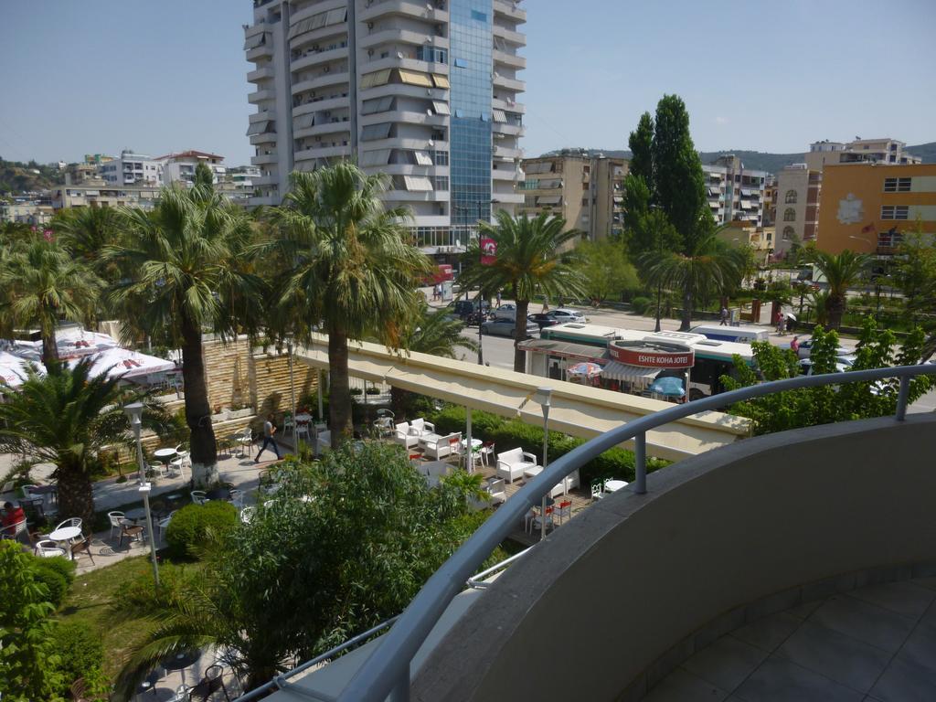 Hotel Rossi Вльора Екстер'єр фото